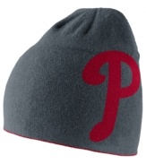 Get your head in the game with this comfortable MLB Philadelphia Phillies knit cap from Nike.