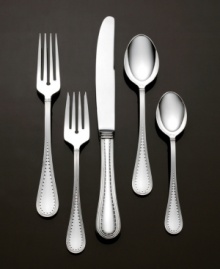 Reminiscent of the beautiful grosgrain fabric that makes her dresses a cut above, the Grosgrain collection from renowned dress designer Vera Wang features elegant teardrop handles and a delicate, simple pattern to lend graceful touches to any meal. 3-piece serving set (not shown) includes 1 pierced serving spoon, 1 sugar spoon and 1 pie server.