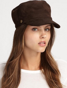 This casual design with a upscale twist features a warm shearling-lined body. Dyed sheepskin shearlingBrim, about 2Specialist dry cleanImportedFur origin: Spain This casual design with a upscale twist features a warm shearling-lined body. Dyed sheepskin shearlingBrim, about 2Specialist dry cleanImportedFur origin: Spain