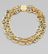 A duo of linked chains create this give this sophisticated design a hint of edgy glamour. 16k goldplatedLength, about 9Logo side claspImported