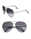 The high-flying favorite in lightweight metal with lazer-engraved checks at the temple. Logo temple detail UV400 lens 100% UV protective Made in Italy 
