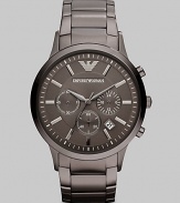 Sporty yet sophisticated in stainless steel with three-eye chronograph functionality.Round bezelQuartz movementWater resistant to 5ATMDate function at 4Second handStainless steel case: 43mm(1.69)Stainless steel braceletImported