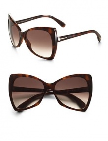 Oversized bowtie shaped resin frames with signature T logo temple. Available in shiny dark havana with brown gradient lens. 100% UV protection Made in Italy Oversized bowtie shaped resin frames with signature T logo temple. Available in shiny dark havana with brown gradient lens. 100% UV protection Made in Italy