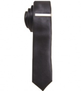 Take a shine to this sleek sateen skinny tie from Alfani RED.