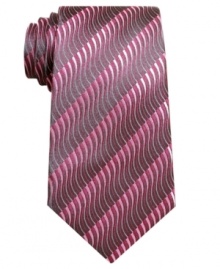 Make your mark. With a vivid wave pattern, this Alfani tie amps up your work wear. Make your mark. With a vivid wave pattern, this Alfani tie amps up your work wear.