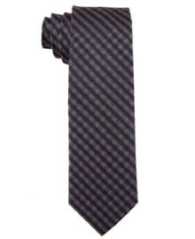 Box out! Play to your strengths with this stylish patterned tie from Bar III. Box out! Play to your strengths with this stylish patterned tie from Bar III.