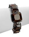 THE LOOKA dramatic yet simple strand of graduated, faceted glass stonesRichly coloredGunmetal prong settingPush-lock double safety claspTHE FITLength, about 7Largest stone about 1 squareTHE MATERIALGlassGunmetal platingORIGINImported