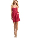 THE LOOKFloral embroidered lace overlayStrapless sweetheart necklineBoned bodiceSeamed waistDual front slash pocketsBack zipper with hook-and-eye closureContrast underlayTHE FITAbout 27 from top to hemTHE MATERIALPolyesterFully linedCARE & ORIGINDry cleanImportedModel shown is 5'9½ (176cm) wearing US size Small. 
