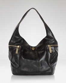 Lived in leather and perfect proportions define this shoulder right hobo from Tory Burch. Carry it for a touch of vintage-inspired luxury. Lived in leather and perfect proportions define this shoulder right hobo from Tory Burch. Carry it for a touch of vintage-inspired luxury.