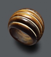 A natural design with a neutral theme. This free-spirited style features a tiger's eye band accented by 14k gold. Size 7.