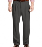 From Louis Raphael, these single pleated dress pants offer a hidden extended fit that accommodates two extra inches of comfort, resulting in a classic look that adds true versatility to your workweek rotation.
