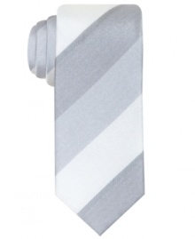 Wide stripes equal wide appeal with this versatile silk tie from Alfani RED. Wide stripes equal wide appeal with this versatile silk tie from Alfani RED.