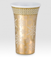 From the house of Versace porcelain collection, this elegant vase is covered with beautifully detailed snowflakes. From the Christmas In Your Heart CollectionPorcelain10¼ highHand washMade in Germany