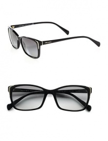 A thin, full rim, acetate style with chic metal details and logo temples. Available in black with grey gradient lens. Logo temples100% UV protectionMade in Italy A thin, full rim, acetate style with chic metal details and logo temples. Available in black with grey gradient lens. Logo temples100% UV protectionMade in Italy