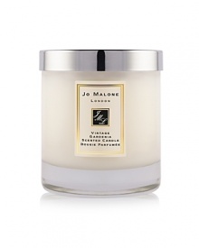 A captivating blend, the classic florals gardenia and tuberose are combined with cardamom, sandalwood and myrrh to create a rich seduction of the senses. The Vintage Gardenia Home Candle with Cardamom and Myrrh infuses any room with evocative scent and lasts for hours. An everyday luxury, it brings warmth to any environment. 200g. A captivating blend, the classic florals gardenia and tuberose are combined with cardamom, sandalwood and myrrh to create a rich seduction of the senses. The Vintage Gardenia Home Candle with Cardamom and Myrrh infuses any room with evocative scent and lasts for hours. An everyday luxury, it brings warmth to any environment. 200g.