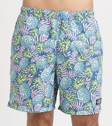 Enjoy a tropical state of mind when wearing these quick-drying trunks, finished in classic-fitting, pineapple print.Elastic waistbandSide slash, back flap pocketsInseam, about 6PolyesterMachine washImported