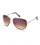 Be a framed beauty like the designer herself. Sunglasses by Jessica Simpson focus on ultimate style, raising the fashion bar a few notches.