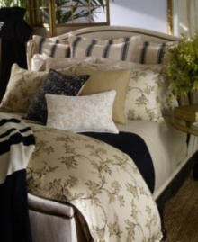 The golden age of elegance. Featuring a sophisticated print of meandering vines and blossoms, the Plage D'or duvet cover from Lauren Ralph Lauren is decidedly timeless. Featuring 450 thread count cotton sateen embellished with a tailored flange and grossgrain cord along the edges. Reverses to self. (Clearance)