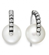 Classic meets contemporary for a winning look. Honora's cultured freshwater pearl (8-9 mm) earrings from its Pallini line exude elegance. Approximate diameter: 1 inch.