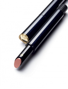 The superbly soft and gentle formulation achieves pure, elegantly sheer color with an incomparably smooth application. Moisture Wrapping Oil creates a moist, luxurious-looking luster.The Importance of Face to Face ConsultationLearn More about Cle de Peau BeauteLocate Your Nearest Cle de Peau Beaute Counter The superbly soft and gentle formulation achieves pure, elegantly sheer color with an incomparably smooth application. Moisture Wrapping Oil creates a moist, luxurious-looking luster.The Importance of Face to Face ConsultationLearn More about Cle de Peau BeauteLocate Your Nearest Cle de Peau Beaute Counter