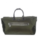 Get up, go and know that all of your travel necessities are at an arm's reach. This versatile and durable duffel is the perfect pick-up and go bag with an easy-access exterior pocket and an interior zipper pocket for optimal organization. 2-year warranty.