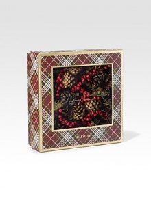 A festive blend of pine cones, cedar tips and berries, infused with fragrant notes of red currant, evergreen and juniper for a warm, cheerful scent.Dried botanicalsRalph Lauren window gift boxMade in USA A festive blend of pine cones, cedar tips and berries, infused with fragrant notes of red currant, evergreen and juniper for a warm, cheerful scent.Dried botanicalsRalph Lauren window gift boxMade in USA