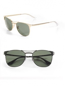 First introduced in 1968, these eye-catching metal frames have etched horizontal bands that add texture and style. Availabe in arista with green lens or gunmetal with green lens. Signature logo at temple UV 400 lens 100% UV protection Made in Italy First introduced in 1968, these eye-catching metal frames have etched horizontal bands that add texture and style. Availabe in arista with green lens or gunmetal with green lens. Signature logo at temple UV 400 lens 100% UV protection Made in Italy