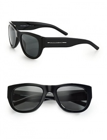 Prepare for endless summer style with this smart and stylish design crafted in lightweight acetate. Available in black frames with green lenses.Acetate100% UV ProtectionMade in Italy Prepare for endless summer style with this smart and stylish design crafted in lightweight acetate. Available in black frames with green lenses.Acetate100% UV ProtectionMade in Italy