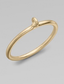 A sleek and simple design with a looped accent. Goldtone brassDiameter, about 3Slip-on styleMade in Italy A sleek and simple design with a looped accent. Goldtone brassDiameter, about 3Slip-on styleMade in Italy