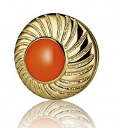 A striking design that transports you to an exotic locale. This collectible compact opens to reveal Youth & Dew in long-lasting solid perfume. Elegantly boxed, with a velvety pouch.