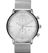 Graceful and delicate features add a feminine touch to this Emporio Armani watch.