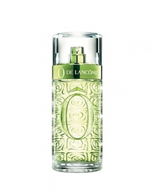 Carefree. Enticing. Surprising. Drift away on a sensual voyage off the Mediterrean coast with Ô D'AZUR. The fruity-floral scent captures the feeling of relaxed sensuality on a late summer afternoon where the warm golden sand is complimented by the sparkling blue ocean. Top Notes: Sicilian Bergamot, Calabria Lemon essence Heart Notes: Rose, Peony Base Notes: Modern woody notes, Musk Ô, the mythical symbol of freshness by Lancôme, is engraved on the front of the bottle and the emblematic roses are engraved on the back. The glistening golden fragrance is reminiscent of sunlight that is encapsulated in the modern bottle. Carefree. Enticing. Surprising. Drift away on a sensual voyage off the Mediterrean coast with Ô D'AZUR. The fruity-floral scent captures the feeling of relaxed sensuality on a late summer afternoon where the warm golden sand is complimented by the sparkling blue ocean. Top Notes: Sicilian Bergamot, Calabria Lemon essence Heart Notes: Rose, Peony Base Notes: Modern woody notes, Musk Ô, the mythical symbol of freshness by Lancôme, is engraved on the front of the bottle and the emblematic roses are engraved on the back. The glistening golden fragrance is reminiscent of sunlight that is encapsulated in the modern bottle.