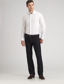 Crisp button-down gives just the right amount for a modern, comfortable fit. Bluff edge collar Button cuffs Shirttail hem Cotton/nylon/elastene; dry clean Imported