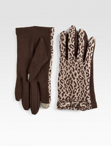 Ultra-soft, ultra-toasty wool and angora blend in a fashionable cheetah print with touch technology for easy access to touchscreen electronics.About 8 long60% wool/20% angora/20% nylonDry cleanImported Ultra-soft, ultra-toasty wool and angora blend in a fashionable cheetah print with touch technology for easy access to touchscreen electronics.About 8 long60% wool/20% angora/20% nylonDry cleanImported
