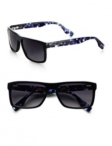 Signature frames, crafted in lightweight plastic, receive a refreshingly modern update with printed temples and logo detail. Available in navy frames with sea blue lenses.Plastic100% UV ProtectionImported Signature frames, crafted in lightweight plastic, receive a refreshingly modern update with printed temples and logo detail. Available in navy frames with sea blue lenses.Plastic100% UV ProtectionImported