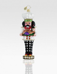 A thoughtful gift for the family cook, this whimsical nutcracker takes on the role as head chef while holding a festive turkey and wine bottle. Hand-blownHand-painted6 highMade in Poland