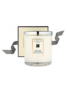 Savor the season with these Deluxe Candles in surprising scents. Roasted chestnut, rich with the aroma of glossy chestnuts, toasting on an open fire, softened with caramel and sweet almond & macaroon, gorgeously gourmand. Warm and welcoming treats. Made in USA Savor the season with these Deluxe Candles in surprising scents. Roasted chestnut, rich with the aroma of glossy chestnuts, toasting on an open fire, softened with caramel and sweet almond & macaroon, gorgeously gourmand. Warm and welcoming treats. Made in USA