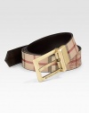 Iconic check design in a reversible belt, perfect for everyday, with an engraved logo buckle.PVC/Leather1 wideMade in Italy