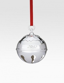 The 37th Edition Holly Bell ornament is a favorite holiday tradition handcrafted in rich silverplate by master craftsmen.Silverplate3.75HElegantly packaged for gift-giving and storageMade in USA The 37th Edition Holly Bell ornament is a favorite holiday tradition handcrafted in rich silverplate by master craftsmen.Silverplate3.75HElegantly packaged for gift-giving and storageMade in USA