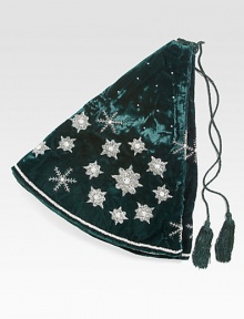 EXCLUSIVELY AT SAKS. Light-catching beaded snowflakes decorate this lush velvet tree skirt, from renowned designer Sudha Pennathur. HandcraftedVelvet with bead embroidery50 diam.Dry cleanImported EXCLUSIVELY AT SAKS. Light-catching beaded snowflakes decorate this lush velvet tree skirt, from renowned designer Sudha Pennathur. HandcraftedVelvet with bead embroidery50 diam.Dry cleanImported