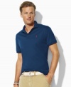 Short-sleeved polo shirt, cut for a comfortable, classic fit.