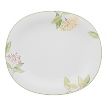 The Green Garland collection is composed of pure white fine china. Each piece features a light, fresh floral treatment in soft shades of green and yellow. Shape is always important and Villeroy & Boch, offering tableware pieces in this collection in round or oblong to create a decidedly modern approach. The Green Garland collection is composed of pure white fine china. Each piece features a light, fresh floral treatment in soft shades of green and yellow. Shape is always important and Villeroy & Boch, offering tableware pieces in this collection in round or oblong to create a decidedly modern approach.