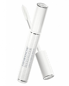 The newest addition to the family of legendary Diorshow Mascaras, Diorshow Maximizer Lash Primer Serum instantly primes, plumps, and lengthens lashes with an ultra-light and quick-drying formula. The first active serum mascara primer also contains a unique cell-conditioning complex made up of hydrolyzed soy proteins that promote long-term lash growth, strength, and vitality. The newest addition to the family of legendary Diorshow Mascaras, Diorshow Maximizer Lash Primer Serum instantly primes, plumps, and lengthens lashes with an ultra-light and quick-drying formula. The first active serum mascara primer also contains a unique cell-conditioning complex made up of hydrolyzed soy proteins that promote long-term lash growth, strength, and vitality.