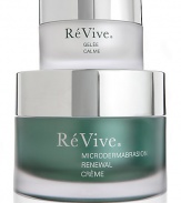 A powerfully gentle exfoliant créme containing a micro-crystalline powder that physically removes dead skin cells, unveiling a polished-to-perfection under layer. Skin immediately feels tighter and fresher, pores appear smaller. An intensely hydrating formula that quickly smoothes the skin post-application, its calming aloe and jojoba ingredients soften and smooth.