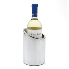 Our classic wine server, resized for this new version, holds timeless practical appeal. An ideal house warming gift, you can be certain that it will compliment celebrations for years to come. Our classic wine server, resized for this new version, holds timeless practical appeal. An ideal house warming gift, you can be certain that it will compliment celebrations for years to come.