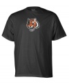 Earn your fan status and flaunt it proudly with the sleek athletic fit and bold logo design of this Cincinnati Bengals t shirt from Reebok.