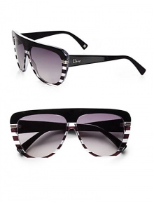 This glamorous oversized style is banded with chic horizontal stripes. Available in black striped frames with grey gradient lenses.Logo temples100% UV protectionMade in Italy This glamorous oversized style is banded with chic horizontal stripes. Available in black striped frames with grey gradient lenses.Logo temples100% UV protectionMade in Italy