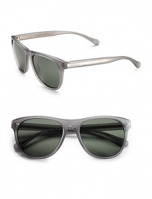 As classic as it is cool, designed in lightweight plastic with pin detail. 100% UV protective Imported As classic as it is cool, designed in lightweight plastic with pin detail. 100% UV protective Imported