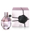 Full-bodied and opulent, Flowerbomb is a floral explosion, a profusion of flowers that has the power to make everything seem more positive. Magically evocative notes will immediately awaken your deepest senses, giving you the impression of living life in your own secret garden away from hard reality.Top notes: tea and bergamot Middle notes: Sambac jasmine, orchid, freesia, rose Base note: patchouli In a bottle cut like a multi-faceted diamond 