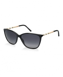 The first name in British fashion, Burberry eyewear leverages the strength of its 150-year heritage, balancing classic and modern design. Enduring, luxurious, and widely appealing to men and women of all ages, capturing both the stately and adventurous, Burberry reinterprets the tradition of classic British style in a modern and dynamic way. The first name in British fashion, Burberry eyewear leverages the strength of its 150-year heritage, balancing classic and modern design. Enduring, luxurious, and widely appealing to men and women of all ages, capturing both the stately and adventurous, Burberry reinterprets the tradition of classic British style in a modern and dynamic way.